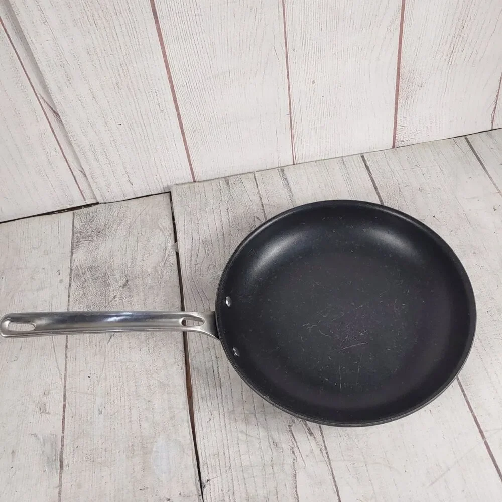 Viking 10-Inch Frying Nonstick Pan Hard Anodized Nonstick - Black Skillet - USED